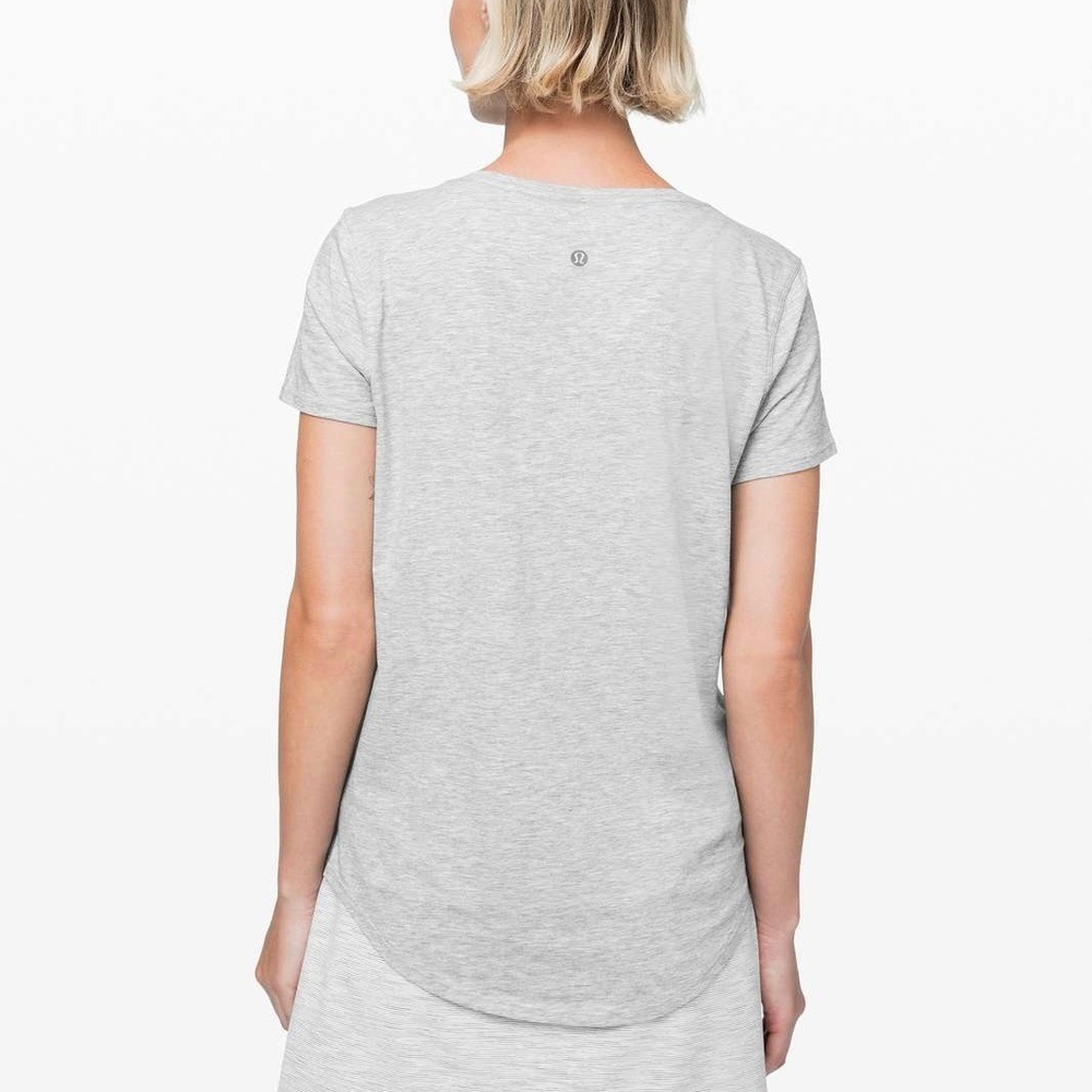 Lululemon Love Crew III Heathered Core Light Grey Short Sleeve T-Shirt Womens